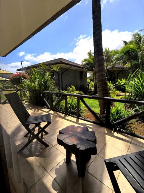 Taha Tai Hotel, Terrace/patio