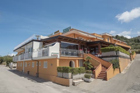 Hotel Ristorante Il Colleverde, Front of property