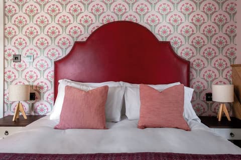 The Head of the River, Room