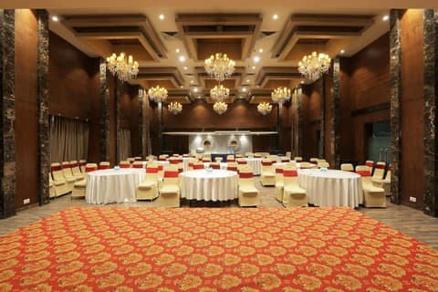 Vesta International, Banquet hall