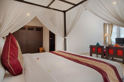 The Tukad Villa, Room