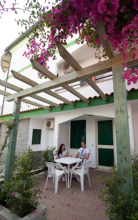 Hotel Marinella, Terrace/patio