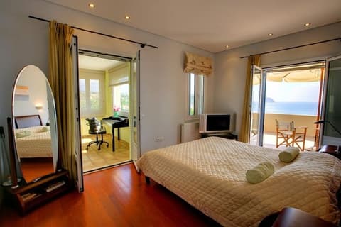 Monambeles Villas, Room
