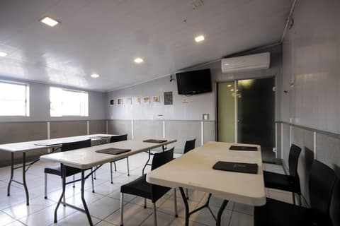 Calamares Hotel, Banquet hall