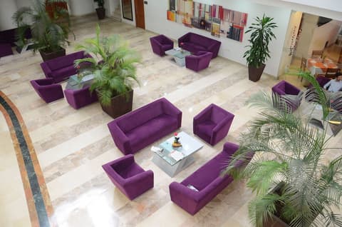 Hotel Atrium Plaza, Interior entrance