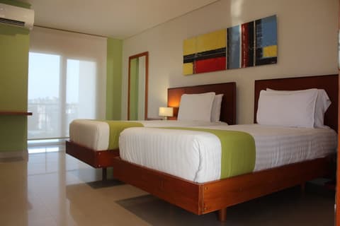 Hotel Atrium Plaza, Room