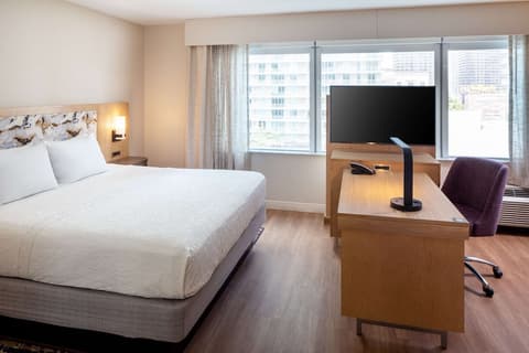 Hampton Inn & Suites Miami/Brickell-Downtown, Room