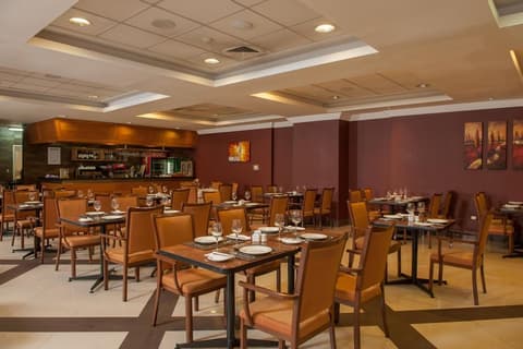 Diego Almagro Lomas Verdes, Restaurant