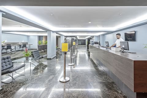 SLIM São Paulo Congonhas, Reception