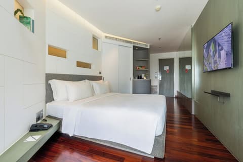 LiT BANGKOK Hotel, Room