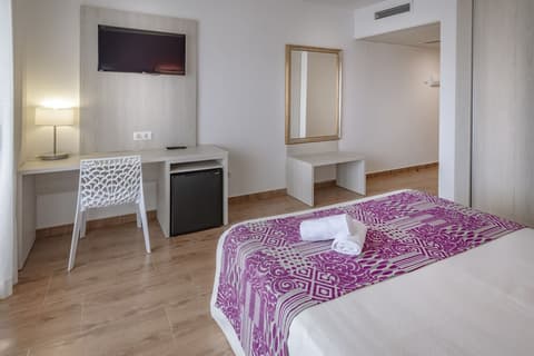 4R Meridià Mar, Room