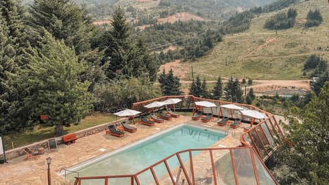 Hotel Catedral Ski & Wellness, Pool
