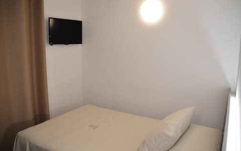 Il Loggiato dei Serviti, Room