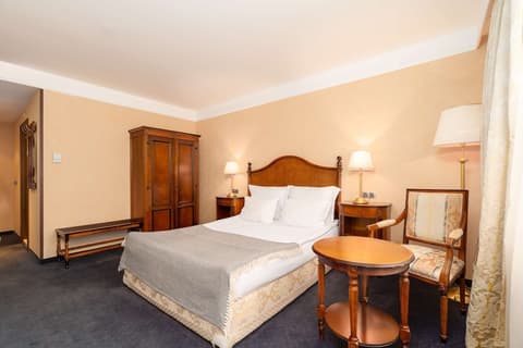 Festa Winter Palace, Room