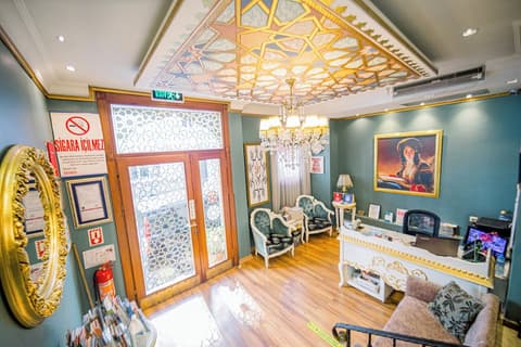 Sultans Royal Hotel, Lobby