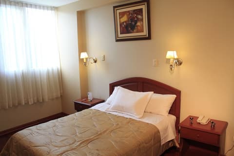 Hotel Manhattan Inn Airport, Room