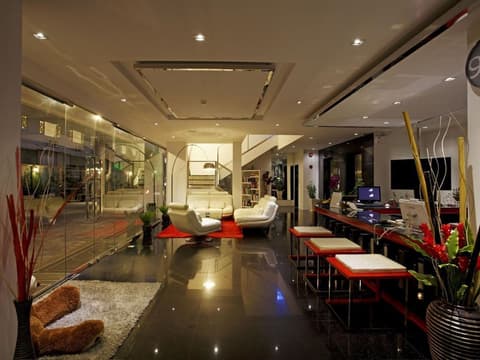 Grand Sunset Hotel Phuket, Interior entrance