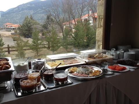 TAGLI RESORT & VILLAS, Restaurant