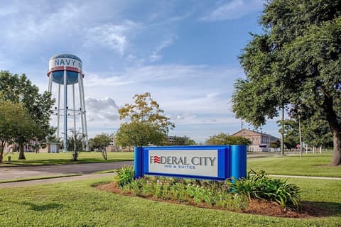Federal City Inn & Suites, Exterior