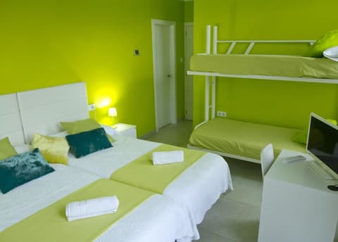 Nest Style Granada, Room