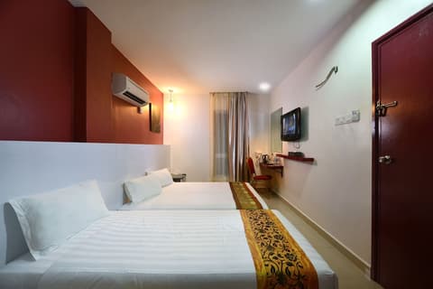 Hotel Bahagia, Room