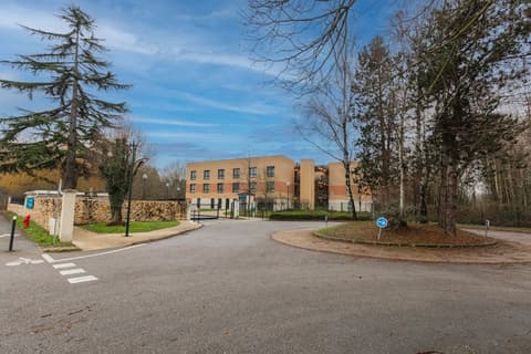 Zenitude Hôtel - Résidences Magny les Hameaux, Exterior