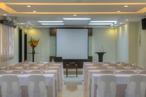 Fersal Hotel, Meeting facility