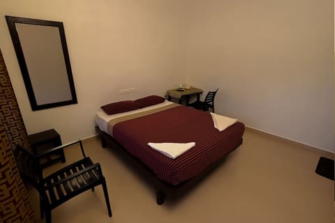 Illikkalam Lakeside Cottages, Room