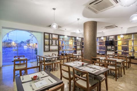 NH Cartagena Urban Royal, Restaurant