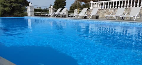 Oskars Studios & Apartments, Pool