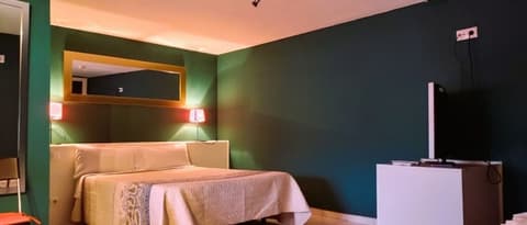 C&H Aravaca Garden, Room