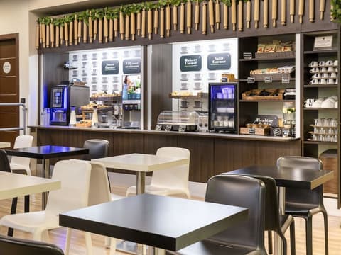 B&B Hotel Roma Trastevere, Dining