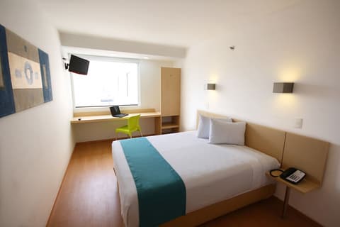 One Guadalajara Centro Histórico, Room