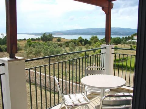 Liberatos Village, Balcony