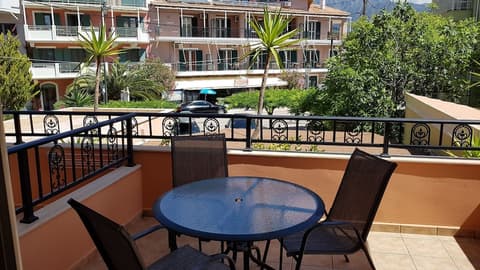 Hotel Grand Nefeli, Room