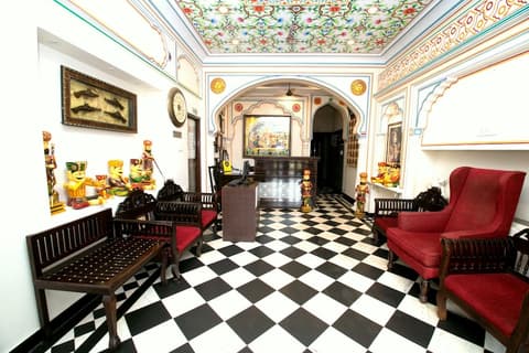 Hotel Kalyan, Lobby