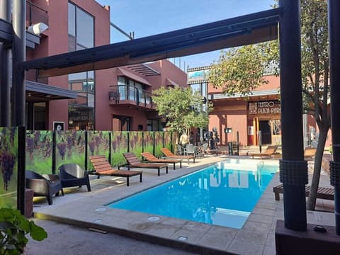 Plaza Paradiso Petit Hotel, Exterior