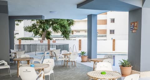 Palm Beach Club Apartamentos, Porch