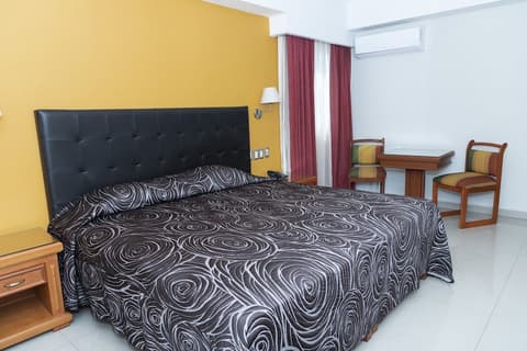 Hotel Gran Via, Room