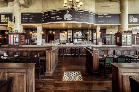 ibis Abu Dhabi Gate, Restaurant