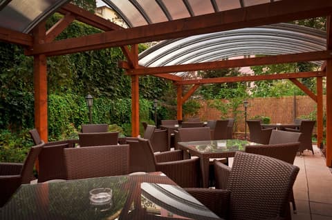 Alqush Downtown Hotel, Garden