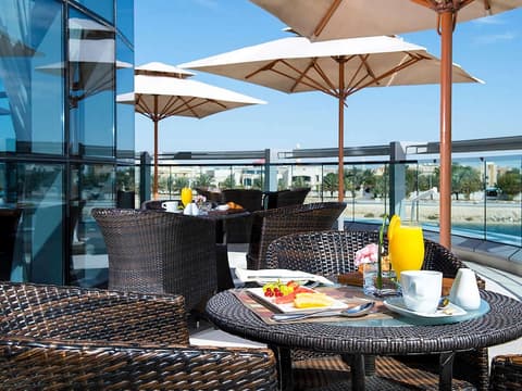 Novotel Abu Dhabi Gate, Breakfast area