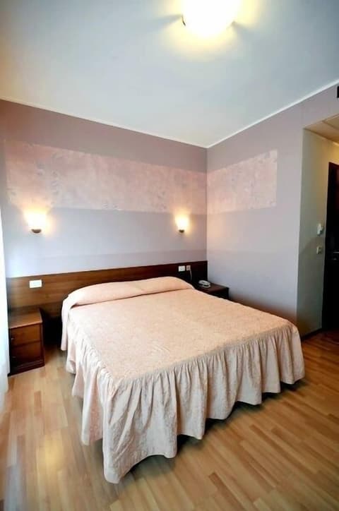 Hotel Ristorante ai Campi Di Marcello, Room