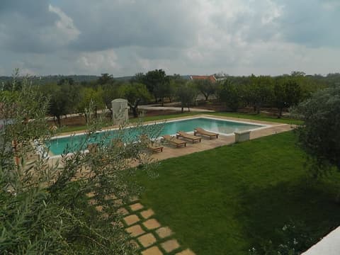 Fontana Vecchia Bed & Breakfast, Outdoor pool