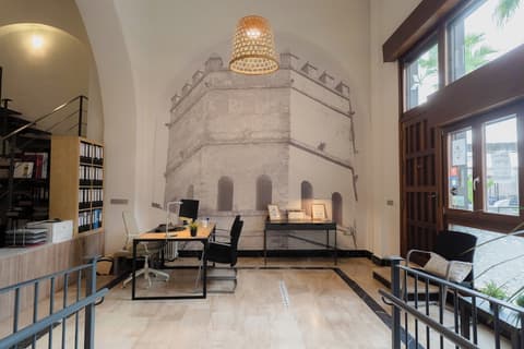 AZZ Sevilla Torre de la Plata, Reception