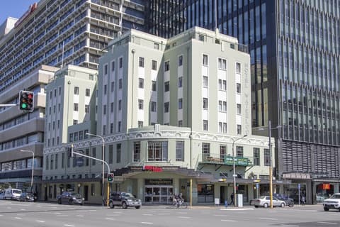Hotel Waterloo & Backpackers, Exterior