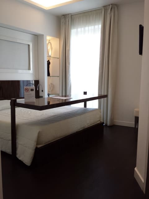 Hotel Exclusive, Room