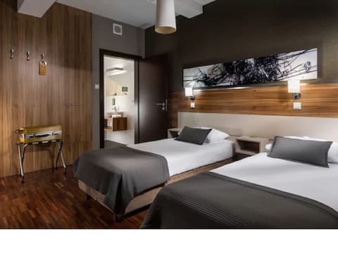 Hotel Beethoven, Room