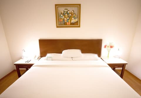 Residence L'heritage Aristóteles 140 by Bluebay, Room