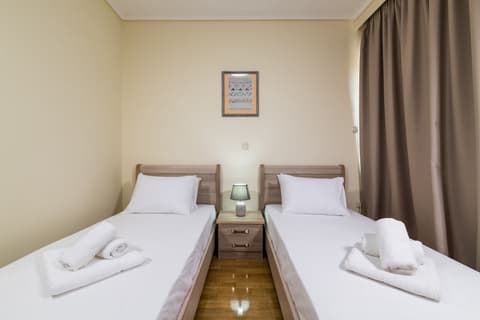 Thresh Apartments Airport by Airstay, Room